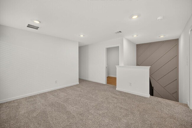 Building Photo - 28126 Meadowlark Sky Dr