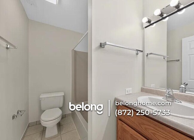 Building Photo - 1420 Stonebridge Cir