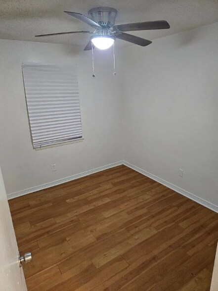 Building Photo - 7820 Dorsett Dr