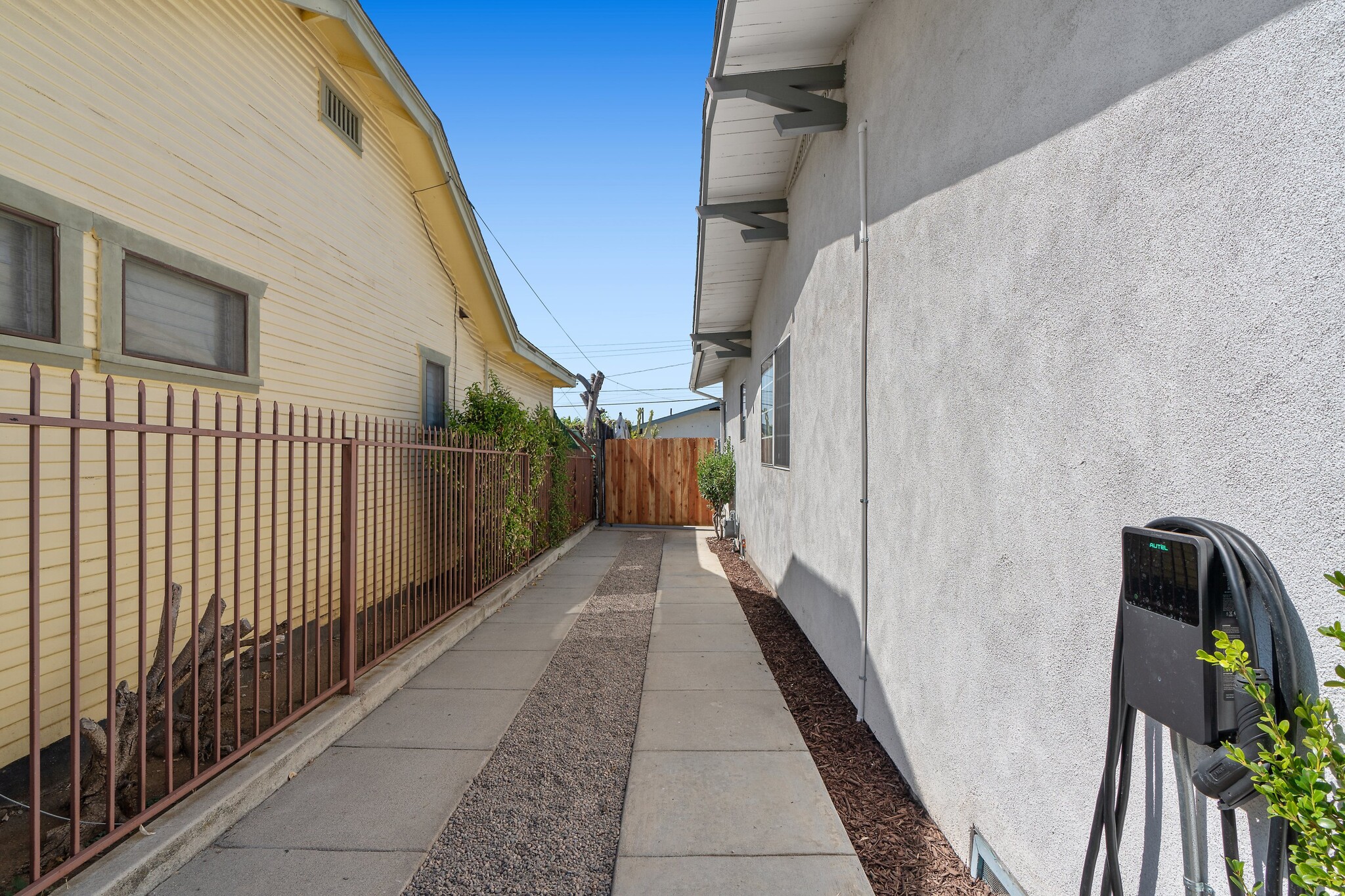 Building Photo - 5124 Range View Ave
