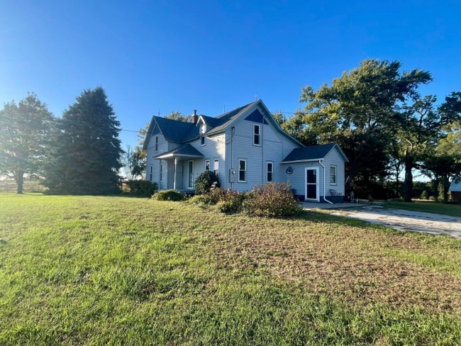 Building Photo - 2055 140th St