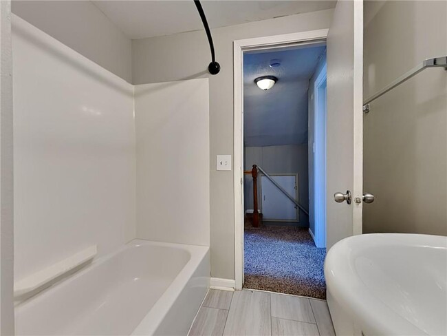 Building Photo - 4748 W 125th St