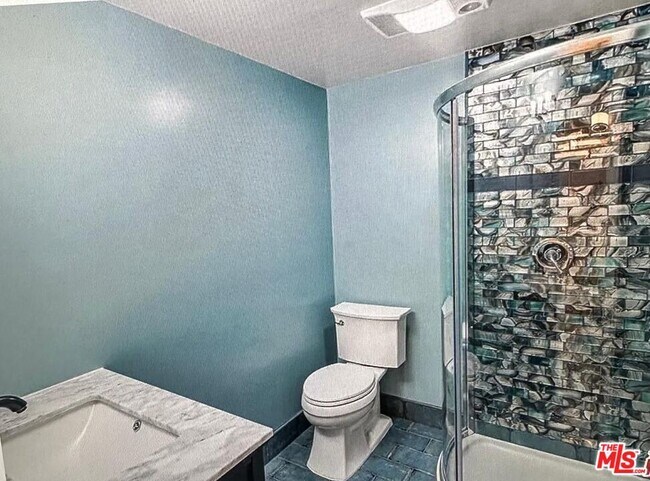 Building Photo - 1552 Crater Ln