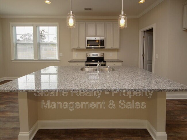 Building Photo - 4137 Rigsby Ln