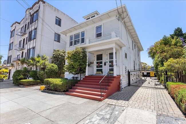 Building Photo - 618 1/2 Santa Clara Ave - 1 bedroom | 1 ba...