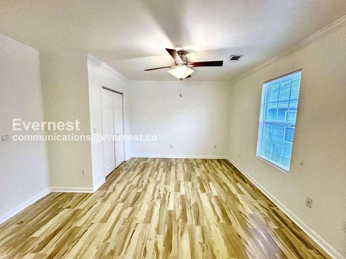 Building Photo - 1065 Fair St SW