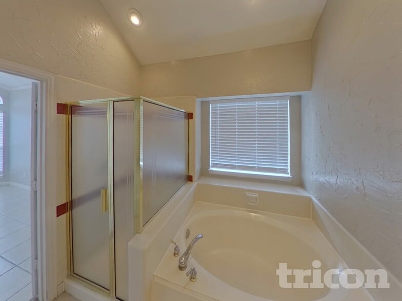 Building Photo - 1793 Lake Breeze Dr