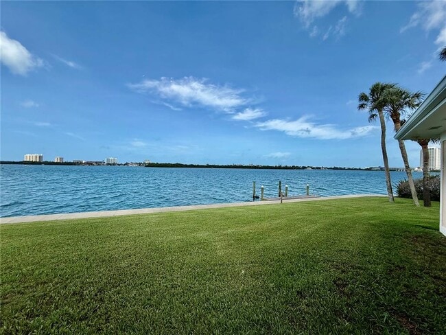 Building Photo - 376 W Royal Flamingo Dr