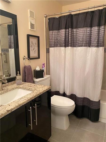 Building Photo - 8615 Jasmine Way