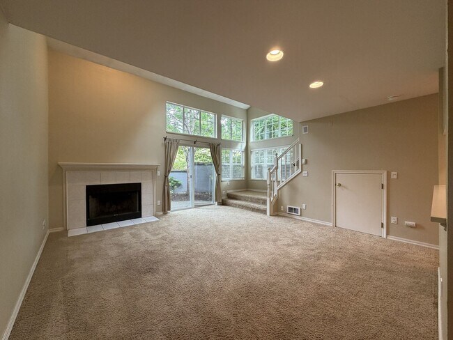 Building Photo - 9605 NW Miller Hill Dr