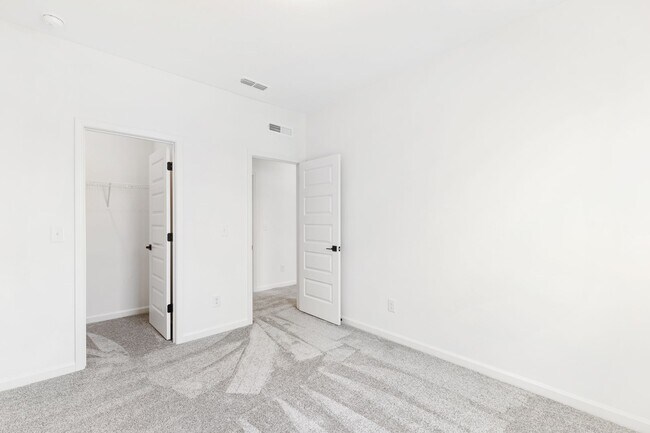 Building Photo - Rolesville Gem: Elegant 5-Bedroom Home wit...