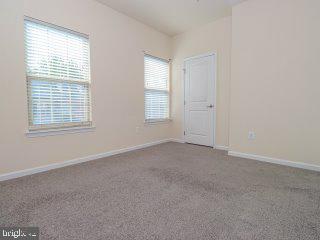 Building Photo - 7721 Duncannon Ln