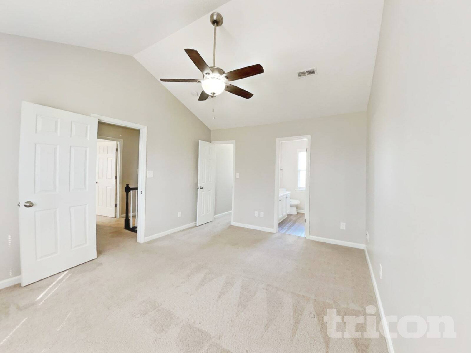 Building Photo - 104 Roundtree Ct