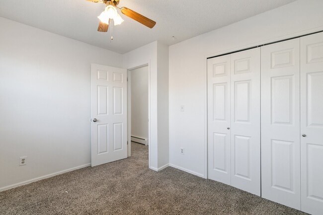 Building Photo - 1145 Willow Bend Cir