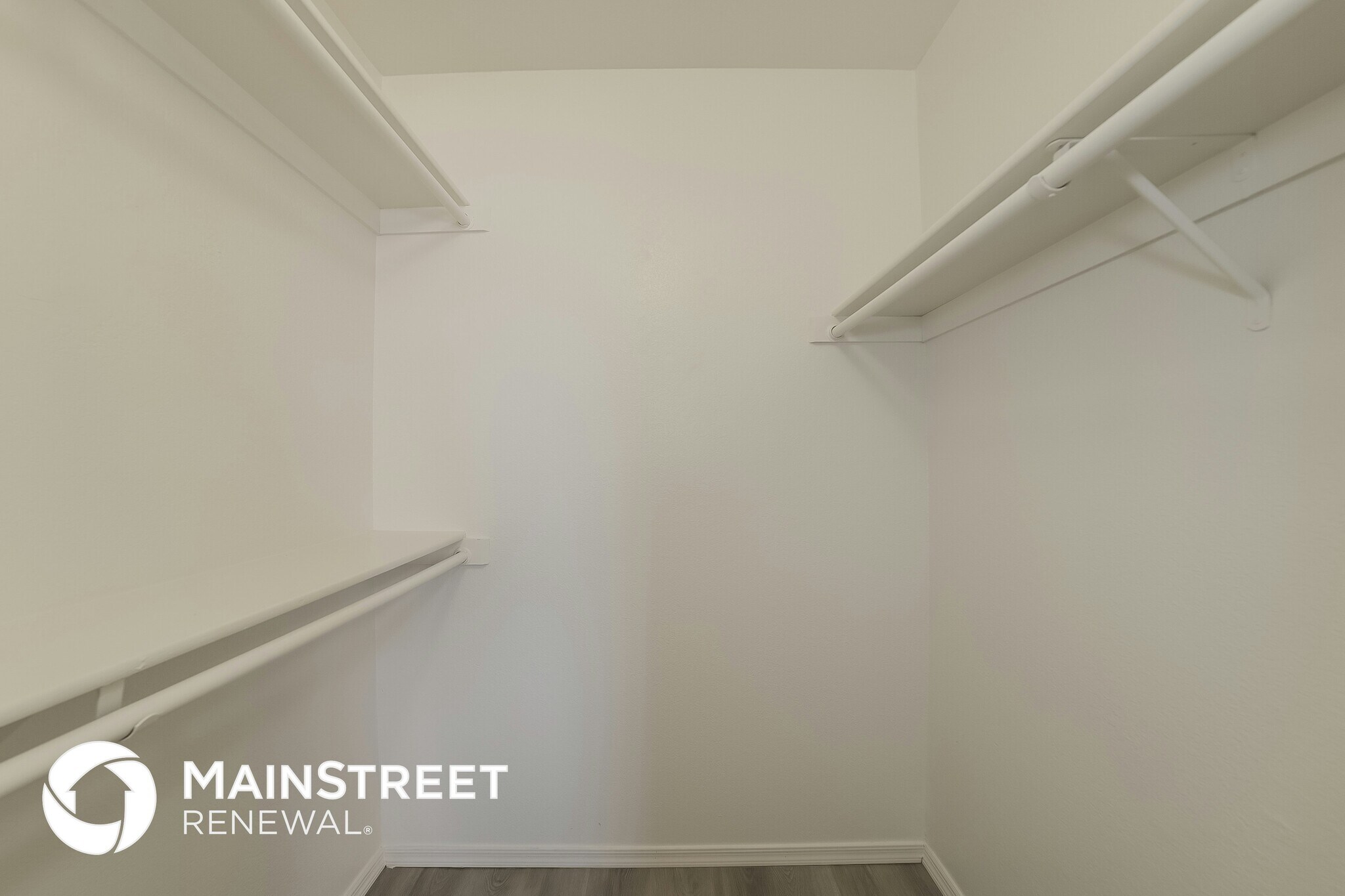 Building Photo - 8538 W Columbine Dr