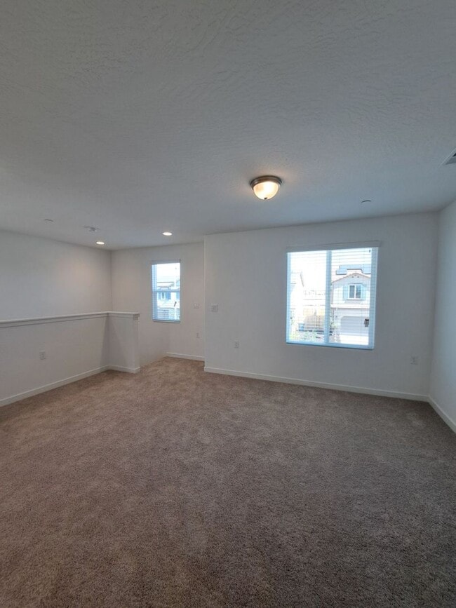 Building Photo - Gorgeous Two-Story Home Near Copper & Willow!