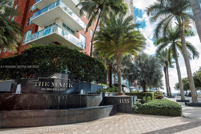 Building Photo - 1155 Brickell Bay Dr