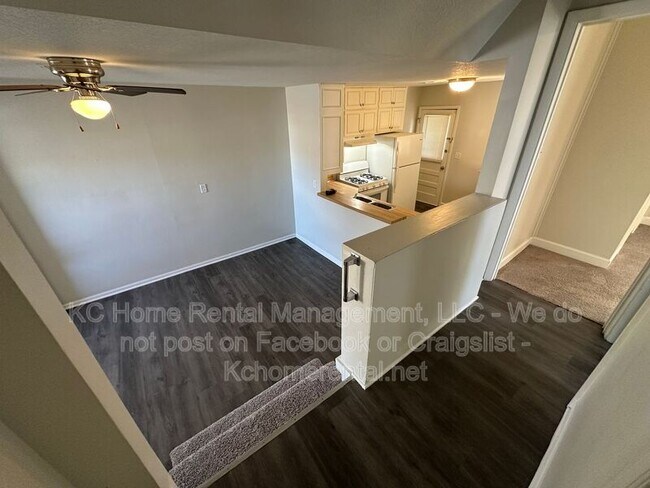 Building Photo - 1114 E Myrtle St