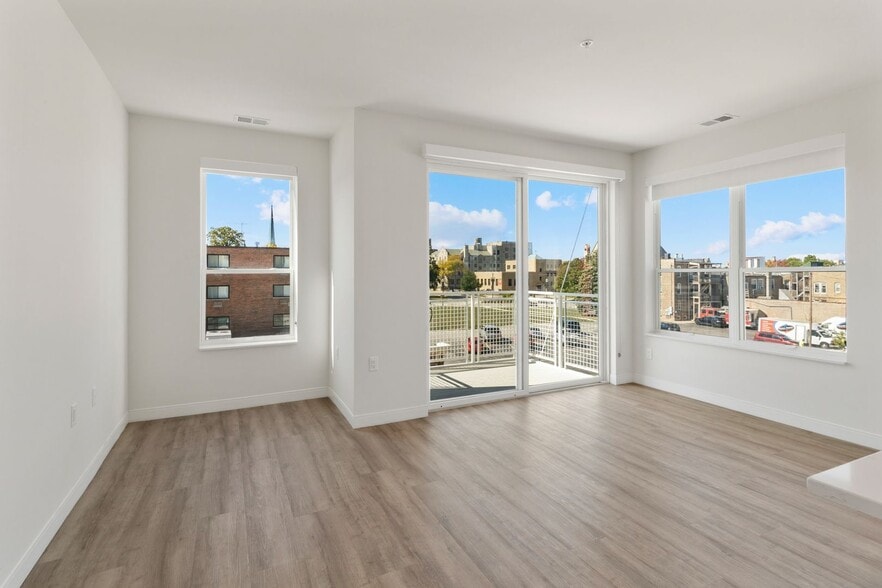 Building Photo - 5945 6th Ave