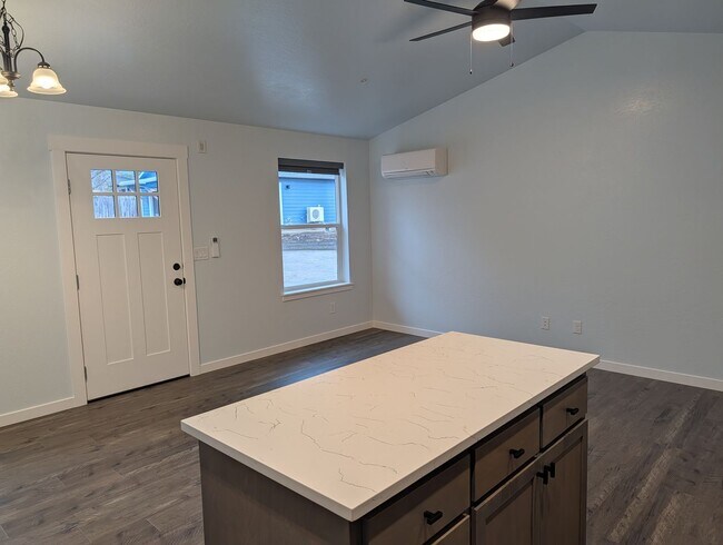 Building Photo - Brand New Single Level Home