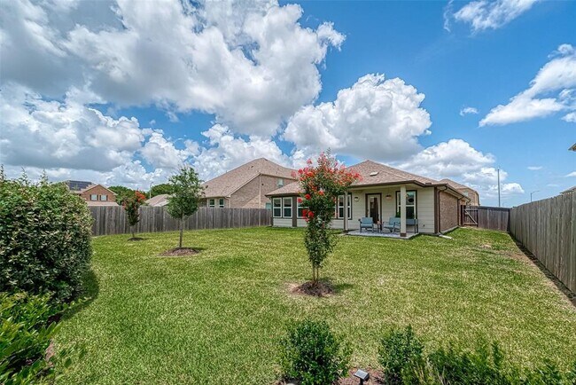 Building Photo - Pearland Place, Pearland, TX 77581 - 3 BR 2 BA Single-Family Home