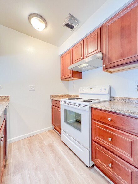 Building Photo - 4229 Dana Rd