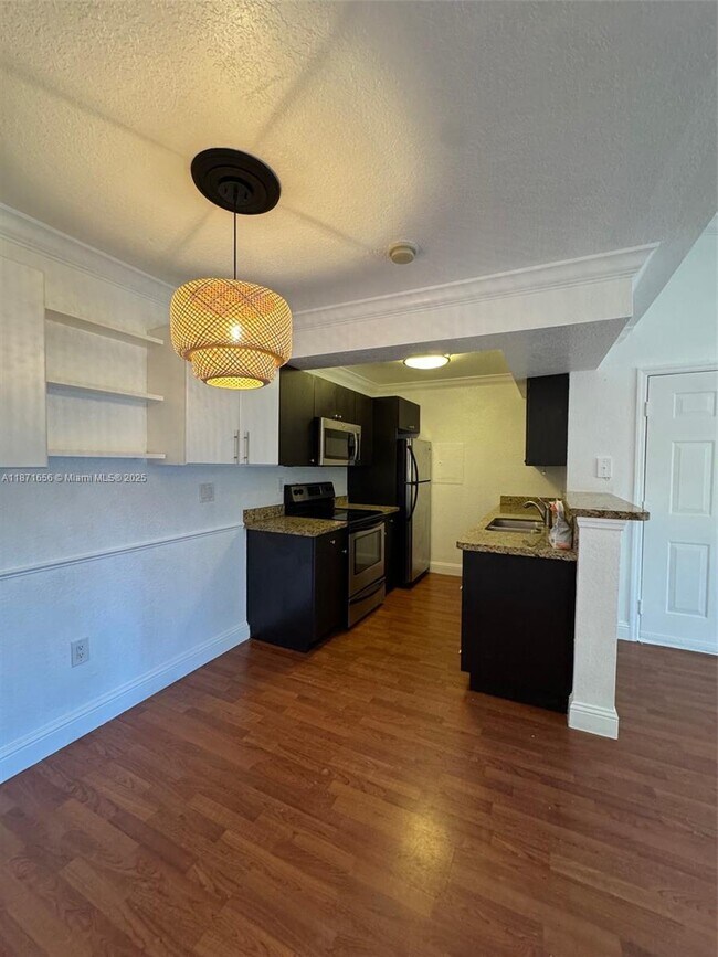 Building Photo - 15560 SW 106th Ln