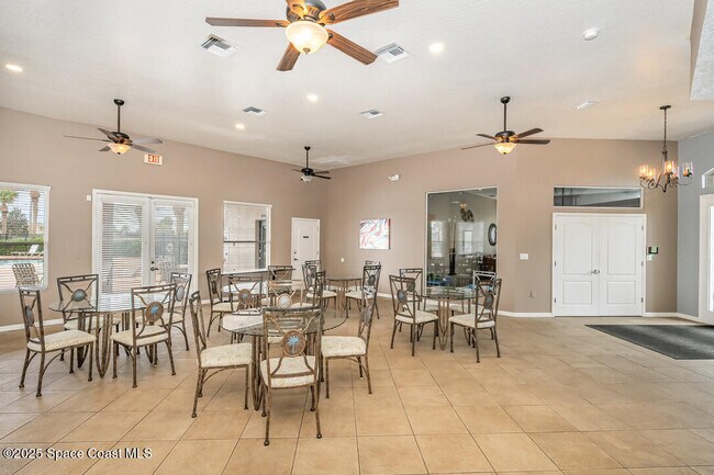 Building Photo - 3960 Poseidon Way