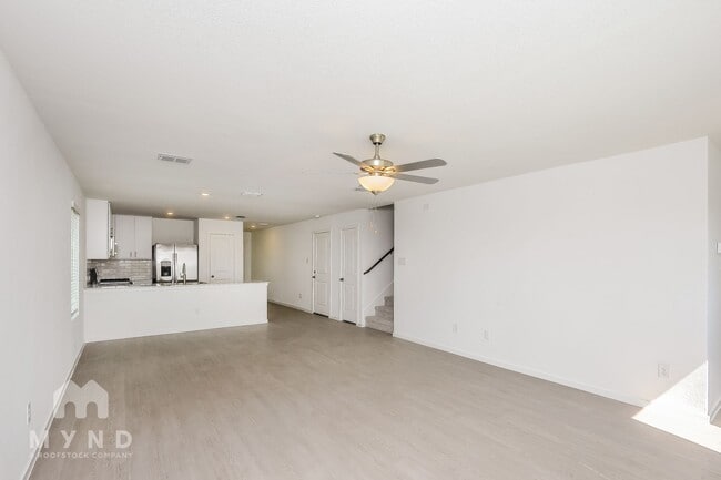 Building Photo - 2749 Mistwood Dr