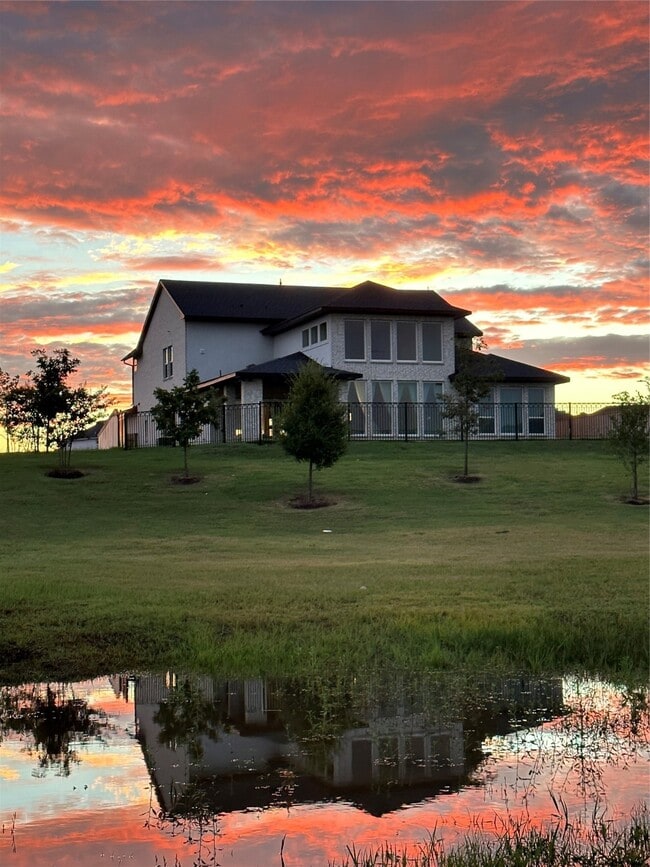 Building Photo - 4906 Tanyard Manor Dr
