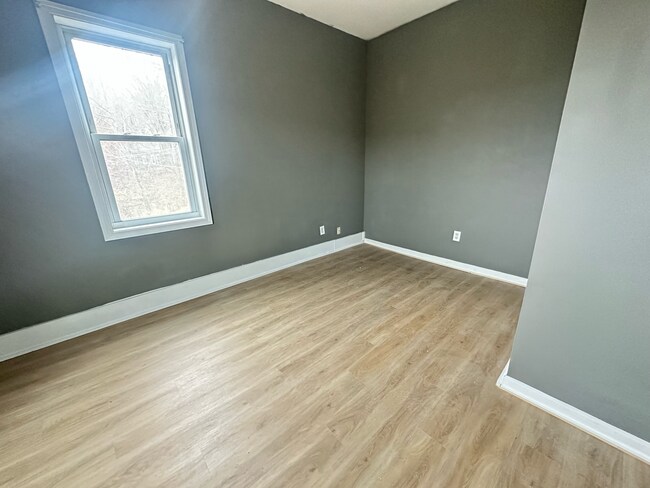 Building Photo - 12 Dawson St