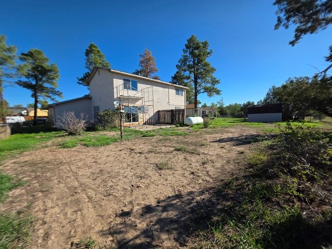Building Photo - 3279 Lunar Dr