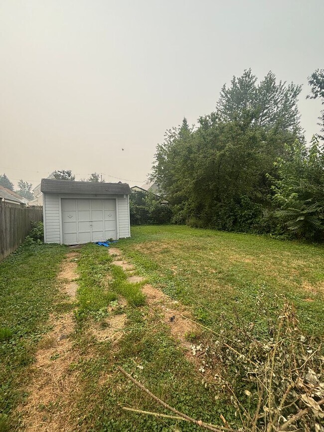 Building Photo - 6826 Rathbun Ave
