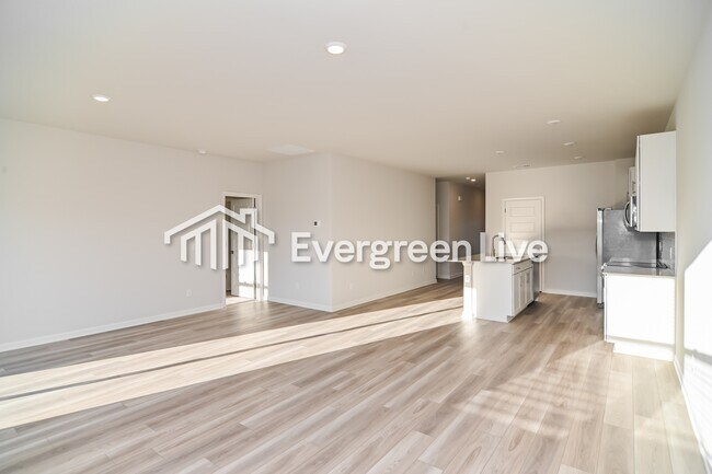 Building Photo - 644 Shoemaker Ln