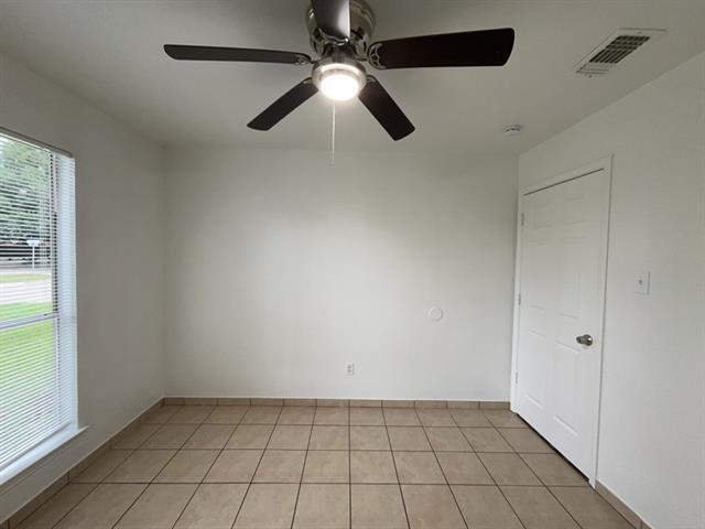 Building Photo - 112 Mesa Dr