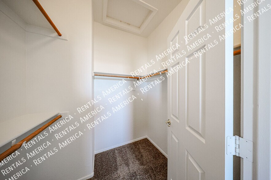 Building Photo - 5614 W Lydia Ln