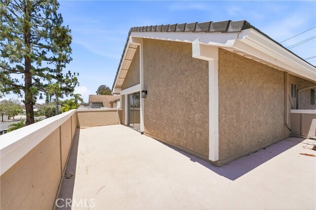 Building Photo - 845 Woodcrest Ave