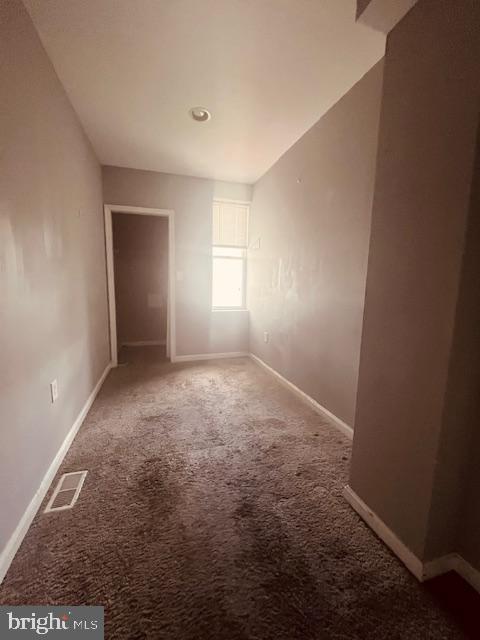 Building Photo - 5017 Denmore Ave