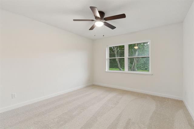 Building Photo - 740 Davis Dr