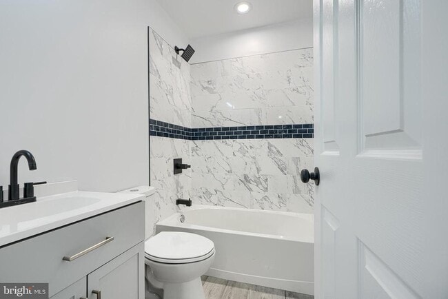 Building Photo - 9 Avenal Rd