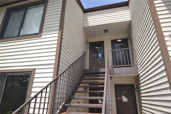 Building Photo - 329 Moorings Cove Dr