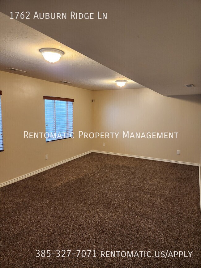 Building Photo - 1762 Auburn Ridge Ln