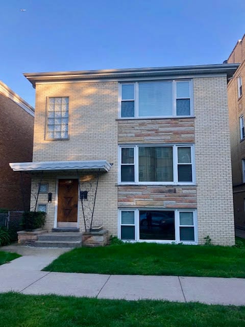 Primary Photo - 2215 W Thome Ave