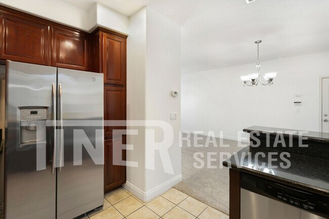 Building Photo - 5418 Washoe St