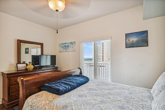 Building Photo - 104 Gulfside Ct