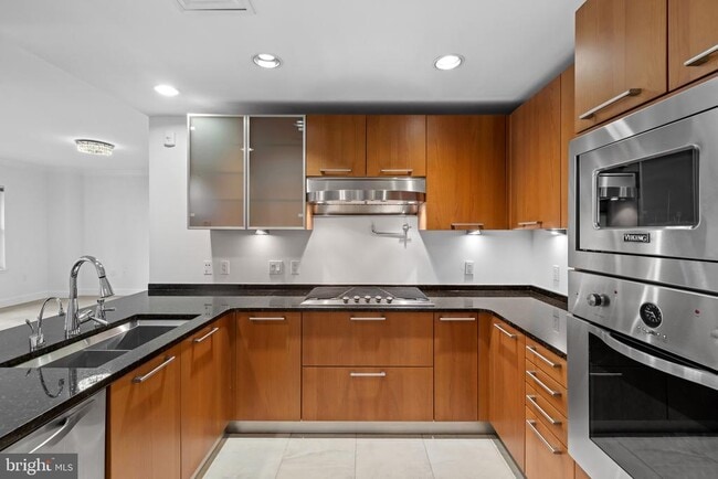 Building Photo - 801 Key Hwy