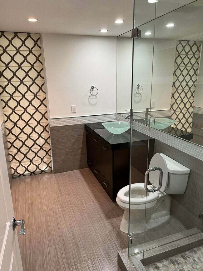 Building Photo - 20981 Verano Way