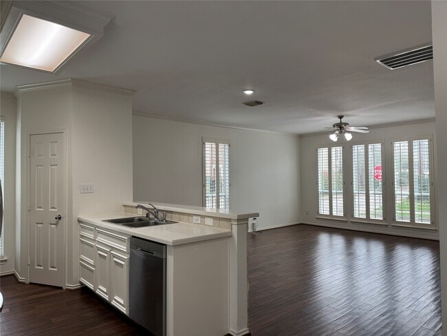 Building Photo - 1908 Bailey St