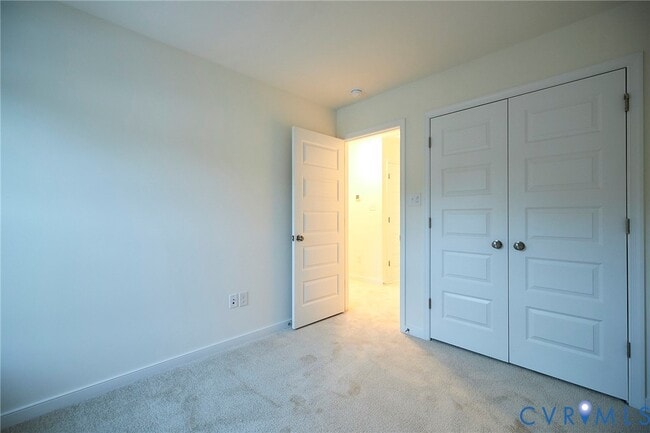 Building Photo - 224 Greenpark Rd