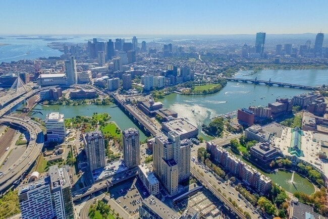 Building Photo - 1 Earhart St